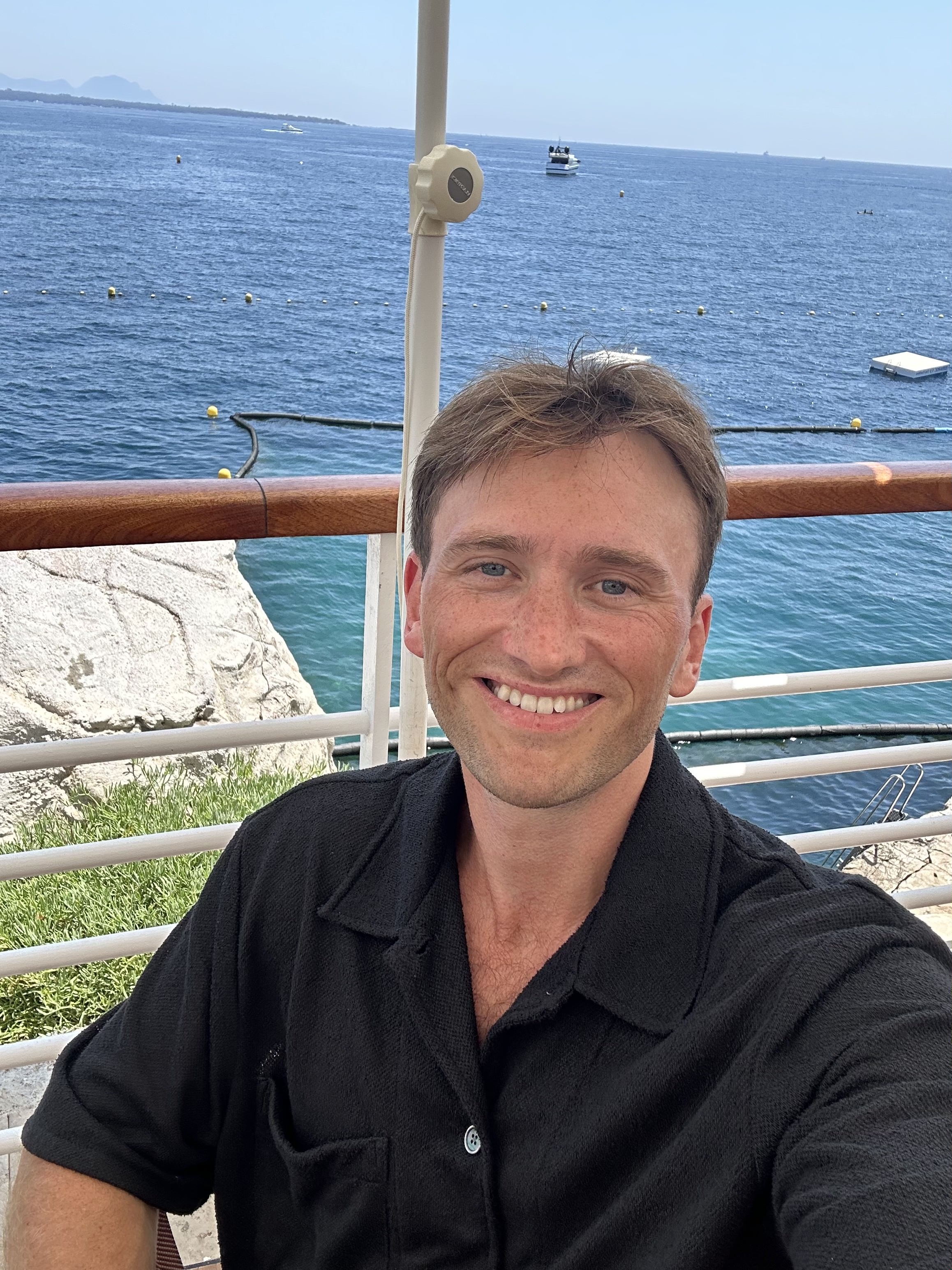 Kristoffer Andersson by the sea